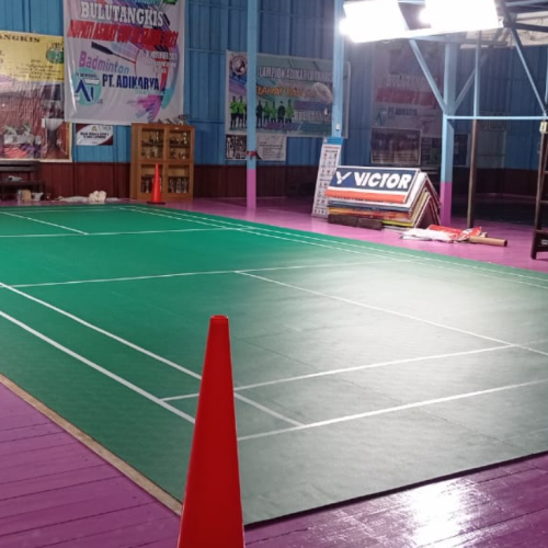 lapangan badminton di papua
